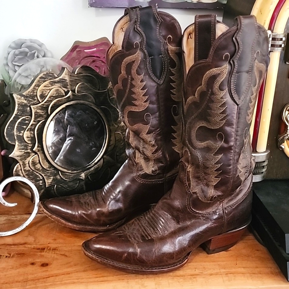 Line dancing ready Justin Cowboy/girl boots